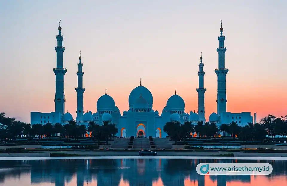 inspirasi arsitektur masjid dari timur tengah